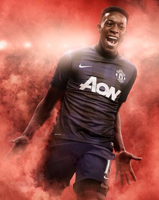 _ManUnited__'s tweet photo. RT"@chrisgrace01: @_ManUnited__ it's fake this is real one http://t.co/fhmPm9csvH"

That's the away/2nd kit. Is the gray one the 3rd kit?
