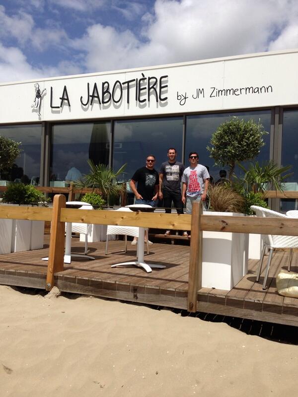 durandnicolas82's tweet image. Au restaurant la JabOtiéRe a Royan avec @jpgrandclaude 

#BYe ZimmermaNN

#superTable☀👍

#FAceA New-YoRk