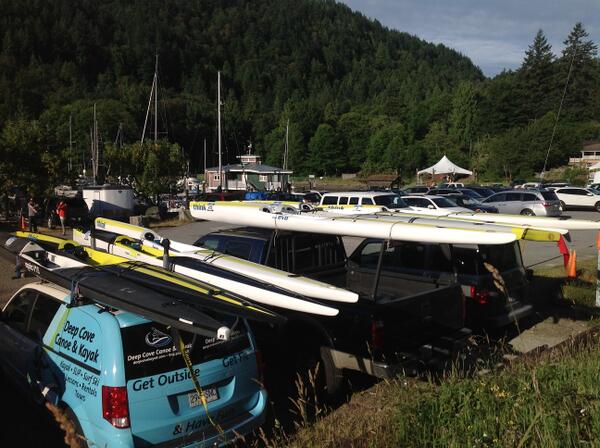 bowenkayak's tweet photo. Gearing up to be a beautiful day for a race! Welcome paddlers! SUP'ers start at 9! Kayakers start at 10! http://t.co/V3hU7x2OdK