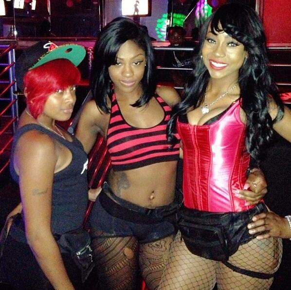 ninamarleena's tweet photo. Last night at work. Club54 #BottleService http://t.co/Pd1tLlV8T0