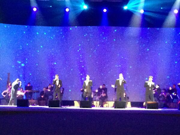 MikeToledo_'s tweet photo. Il Divo at the @rotary Convention Opening ceremony. #ricon13 #lisboa #firstrow http://t.co/usb1NRg3aB