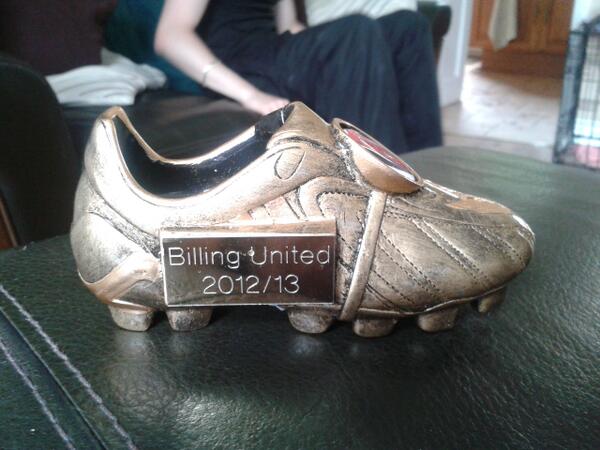 Kmlyork24's tweet photo. Player service award #billing @BillingLadies http://t.co/bamxwRDoVO