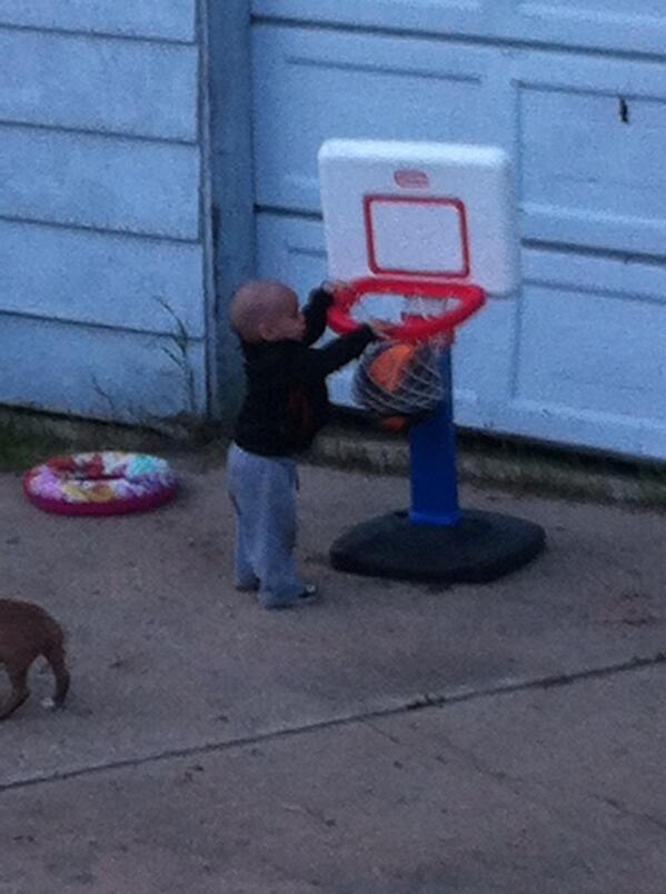 boon117's tweet image. My little #baller