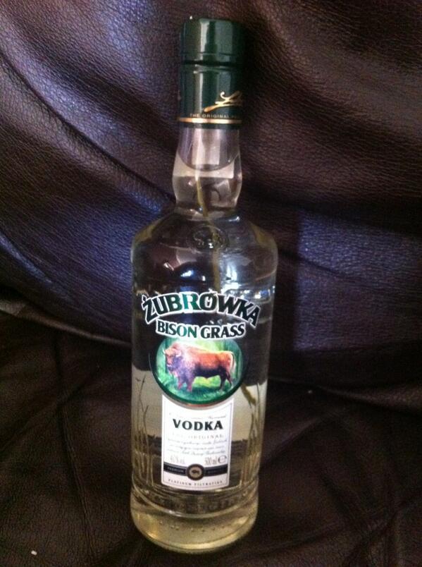 The polish milkman bought me a bottle of vodka for free! Decentttttt #żubrôwka #bisongrass #vodka