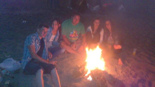 vilortas_'s tweet photo. En las lumbres con @Noe3046. Y mas http://t.co/MaxGeE6ant