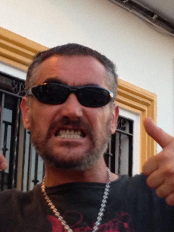 77sopi's tweet photo. El primo salvi http://t.co/Qetp2dRQKW