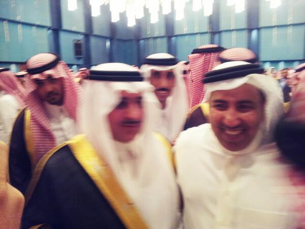 abotalal383's tweet photo. بعدعشرون عاما التقيت بالامير الرياضي فهد بن سلطان امير منطقة تبوك http://t.co/TgARWxXSBM