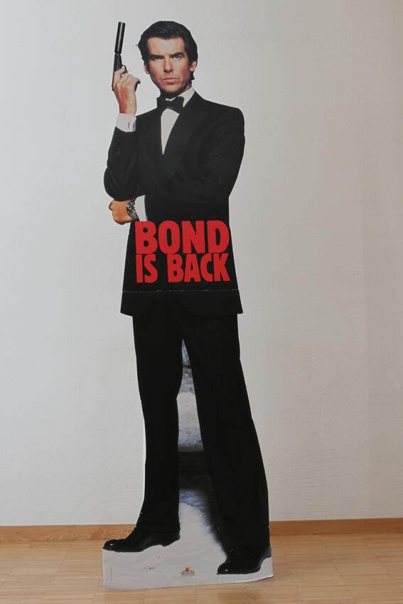 kartonadamcom's tweet photo. My name is Bond ... James Bond !
http://t.co/vZ4eEXdwTV http://t.co/2XOzmMrrVI