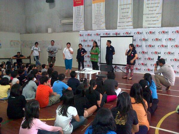 Musikal_LP's tweet photo. Perkenalan Coaches Musikal_LP Holiday Program @RumahMainCikal http://t.co/KiVzMUAadh