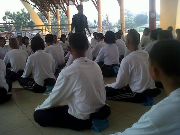 Latihan Pertama Paskibraka 2013 #TJB