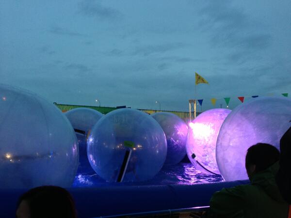 g_bouchard's tweet photo. @S_Beev they put children in these large balls and put then in a large swimming pool #nightmarket #yvr #forreal? http://t.co/bFnqCFoO2V