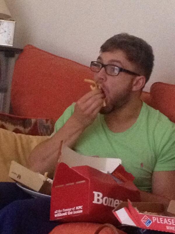 alexmorrey's tweet image. The secret to @nicholasmorrey's diet? Eating 6 chips at once, of course! #getbigquick