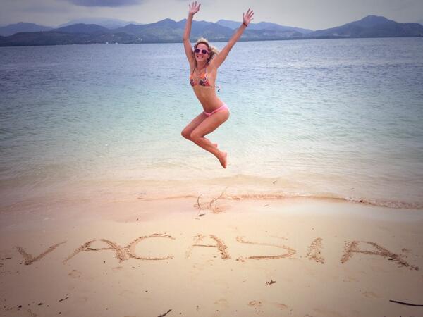 soph_gc's tweet photo. #vacasia http://t.co/xkEtVdI8nK