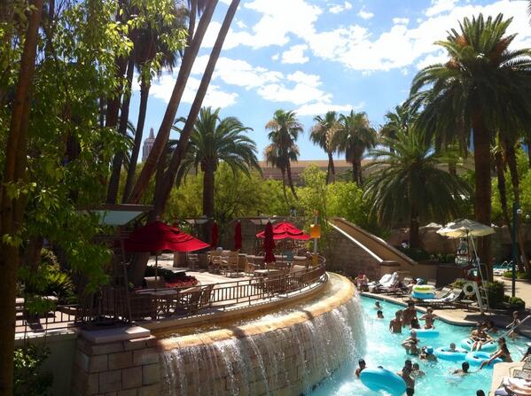 MGMGrand's tweet image. Good Morning World! RT if u agree that Mondays should be optional. Unless, you're here mgmgrand.com