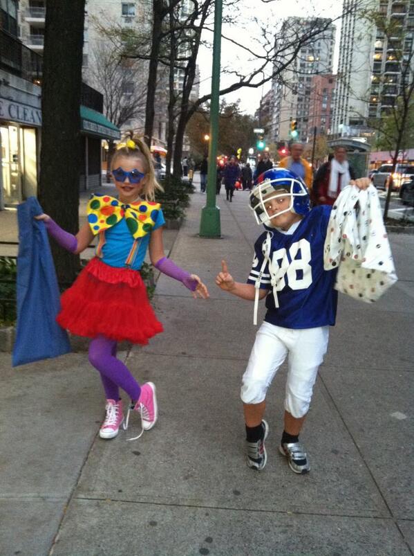 LucyMerriam10's tweet photo. Halloween last year! http://t.co/J33r2awGVZ