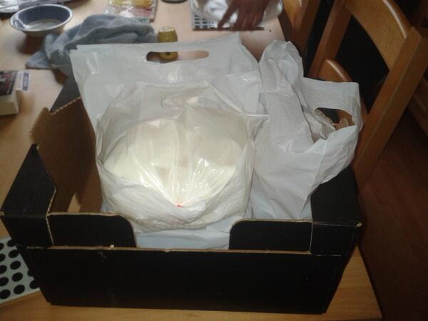 Clemenisme's tweet image. #ChineseFoodBox #birthday #yoloswag