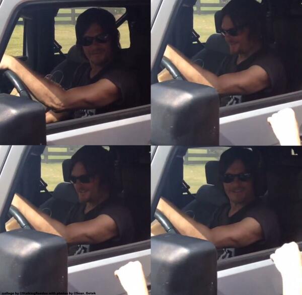 StalkingReedus's tweet photo. The elusive smiling wild Reedus was spotted today! http://t.co/0agRDHjBZ0  (video from sean_getek) @wwwbigbaldhead http://t.co/HjyF3oelaR