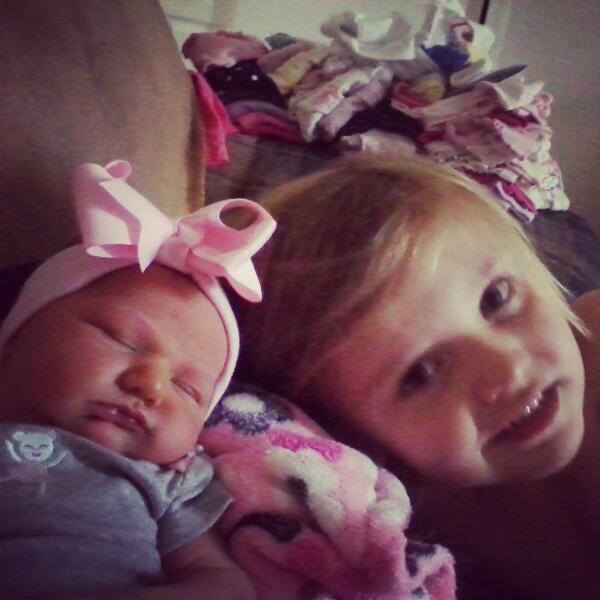 AshleeMarieHill's tweet photo. #mygirls http://t.co/D5b5352jzN