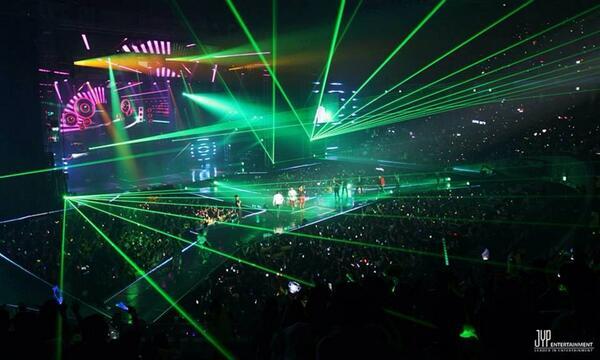 Republic_2PMRP's tweet photo. [PIC] 2PM at "What Time Is It" Grand Finale in Seoul 04 (Cr: JYPE Facebook Page; via:chansungID) http://t.co/ybcERy9UQh