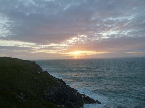 #Cornwall Photo: Very nice meal at Lewinnick Lodge #Newquay with a pretty sunset over the sea! <a href="/LewinnickLodge/">Lewinnick Lodge</a>