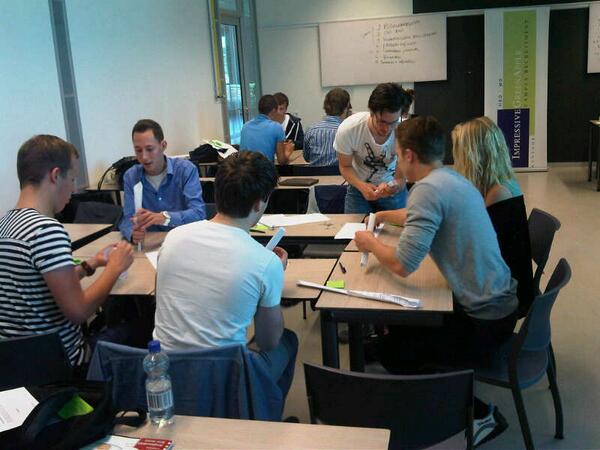 ImpressiveGreenApple tweet media