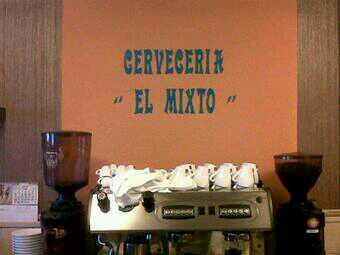 CMadrid90's tweet photo. @luis_mixto @recordando_arga. Cervecería el mixto buenas tapas y derivados Vamos http://t.co/wqjWlhMlsj