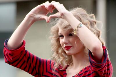 Itserichyamada's tweet photo. #TaylorSwiftIsTheBestIdol http://t.co/cZeLNtnGup