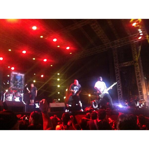 Rebel_HC's tweet photo. Suicidal Tendencies at java rockin' land.. http://t.co/9B4OnmwUNn