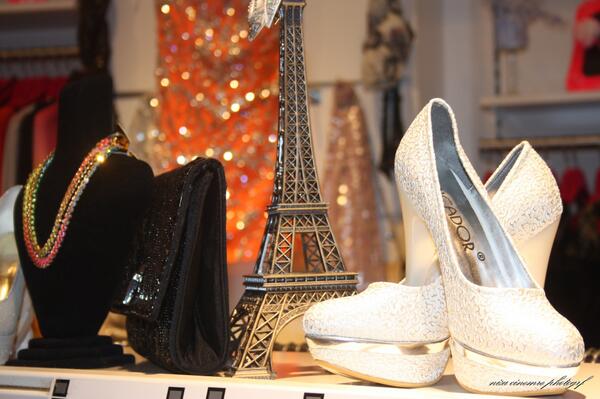 Şıklığınızla Bütünleşecek 
Takı &amp; Ayakkabı &amp; Çanta Modellerimizle
CocoWish Fashion'da 
Sizleri Bekliyoruz ..