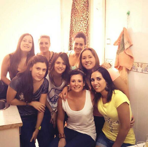 Nerea0221's tweet photo. @elenag29 @beilla_5 @LeireBeroiz @SandraF02 @IsaRivera30 @merymeryss #Irene http://t.co/kwIZMiVPy9