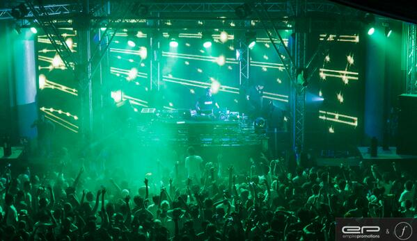 PAULVANDYK tweet picture