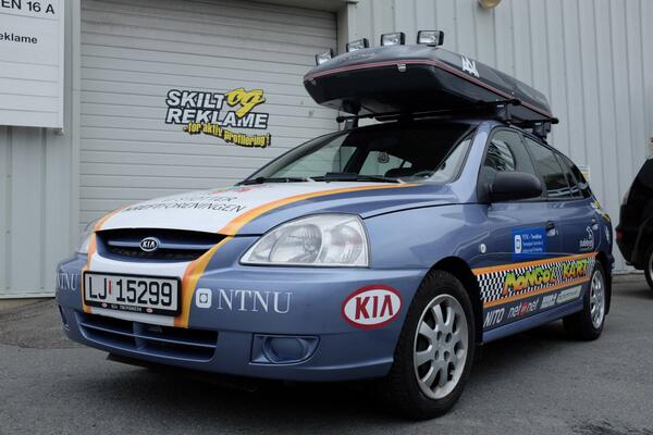 mongolkart's tweet photo. The Mongol Kart is done! Who would've thought that our baby blue Kia Rio could look as cool as this? http://t.co/RSI8pJPkNl