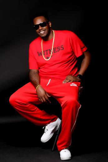 LARSINY_PWID's tweet image. @ChubbyJAG coolin' with his Flat top, Gold Chain, and Nike gear on!  #Larsiny #Pwid