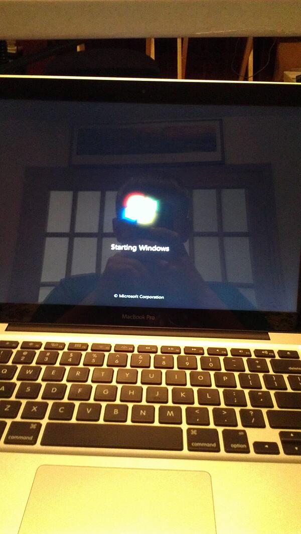 TaylorCaps100's tweet image. So you like windows? #GetAMac