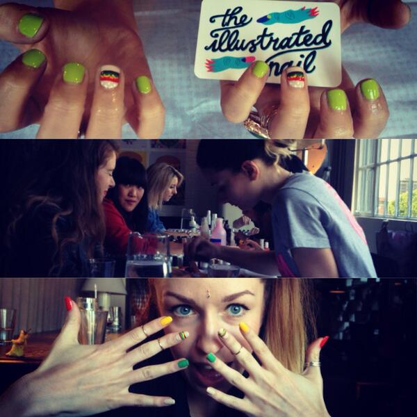 lucydelane's tweet photo. @nailburgerlar #burgernails #ShoreditchHouse BURGER NAILS OMG 🍔💅❤😍🎉 http://t.co/h4gTbcqGfv