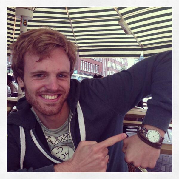 BackToBackPR's tweet image. We spotted BNN tv host @debroervanroos rocking his KOMONO watch! Go Tim!