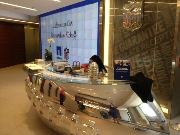 amydlove's tweet image. Excited to welcome NetApp customers and prospects to a special event at NFL HQ in NY. #NetAppNFL
