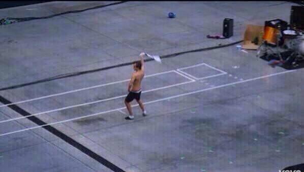 1DsUniverse_'s tweet photo. Me right now because
"best song ever"
"new perfume"
"this is us"
"one direction dropped Modest!" http://t.co/czJ46VTnVU
