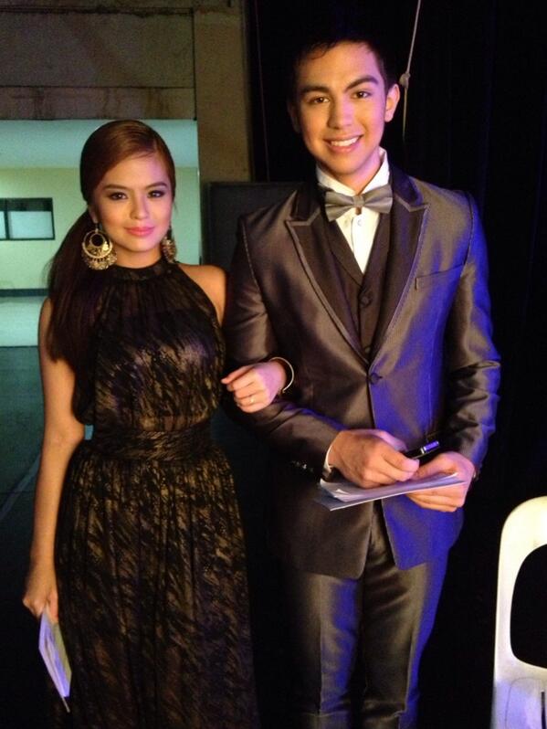 KaelGelo's tweet photo. @DerBea @kornflakes600 Bea Binene Derrick Monasterio http://t.co/XJo4gPOnvt