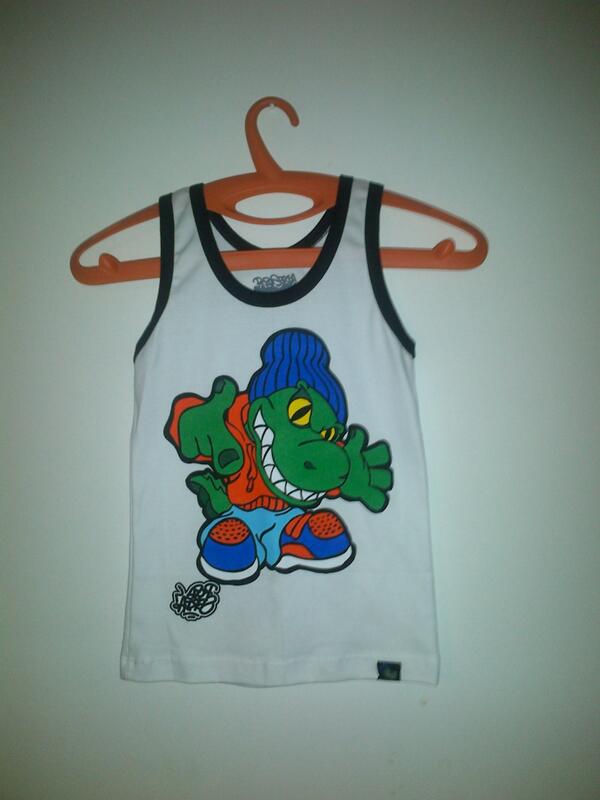 ropaseria's tweet photo. ROPA SERIA (NIÑOS) 2 TALLAS EXCLUSIVO DISPONIBLE @ArteagaDuran http://t.co/UtcnHIw5Hs