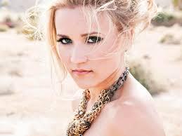 Strong_lovatic2's tweet photo. I love her! http://t.co/GZHQDIYgYc