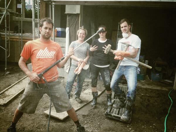 gingajana's tweet photo. Flood life attire:making hipsters look lame, and rubber boots look glam #Yycflood with @alibubsintheyyc @chefmcgreevy http://t.co/NM8zMEUES5