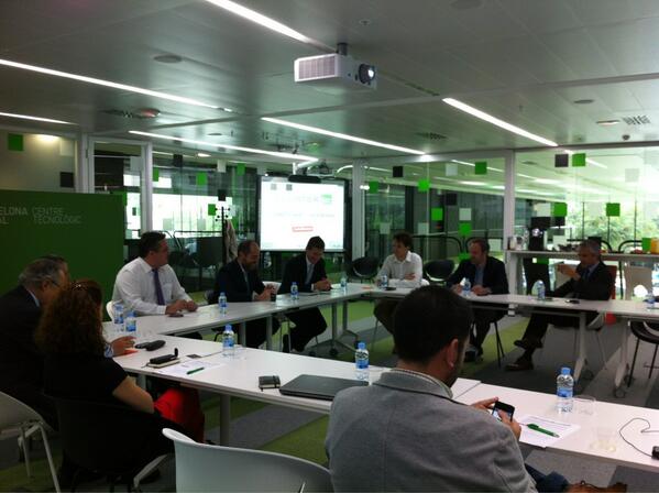 Gemmabatlle's tweet image. Avui comencem el dia fent un cafe tic del #cluster_tic @bdigital amb el nou ceo de lets bonus @juanrico @letsbonus