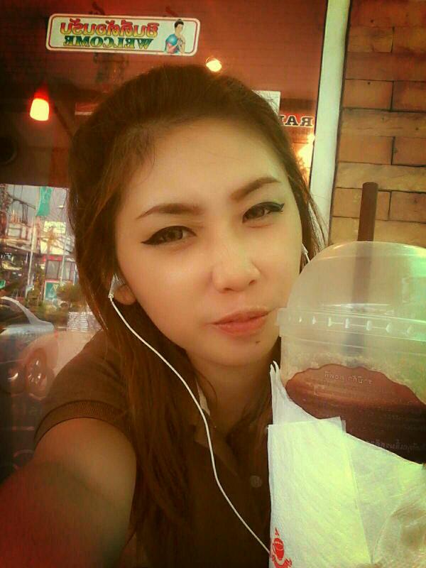 nutsima10's tweet image. อากาศเย็น..กินกาแฟเสียยวว##ลงตาตุ่ม #ซี้ดดดซ่าสสสสถึง..ใจ