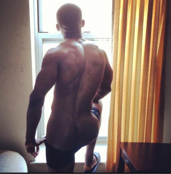 StarStruckNYC's tweet photo. #WildWednesday http://t.co/qJDYIgQKmG