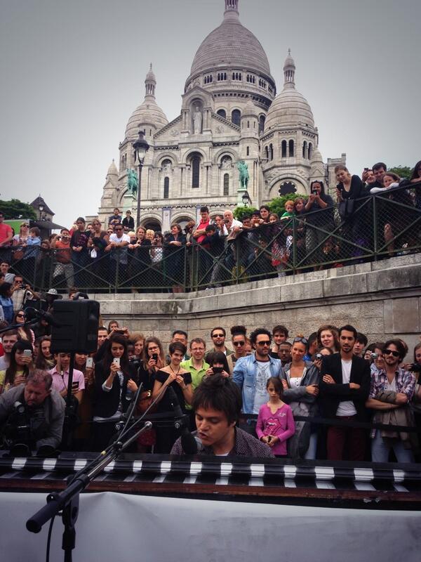 LabelBarclay's tweet image. . @jamiecullum en direct de Montmartre !