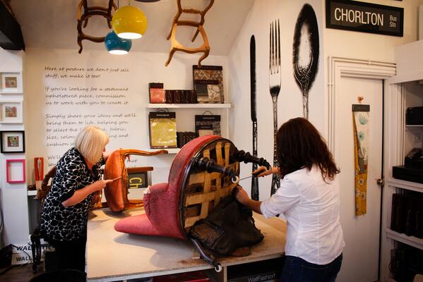 MinistryofUphol's tweet image. Week 2 #upholstery #eveningclass Making a start stripping the chairs, ready for the next stage, #chorlton #learn