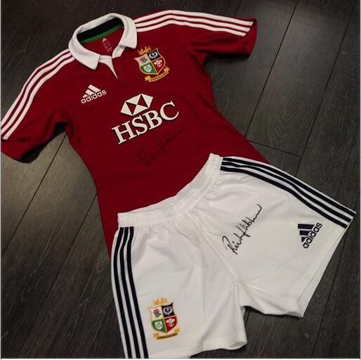 ProD_Rugby's tweet image. #LionsTour Comp Time: We have @richardhibbard2 signed #Lions #adidas top &amp;amp; shorts to giveaway. Follow &amp;amp; RT to be in.