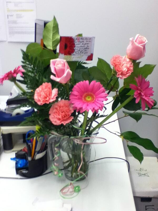 KFRMinette's tweet image. Petite tristesse disparue grâce à une petite surprise de sa petite soeur. Merci @NBBustos #swesters