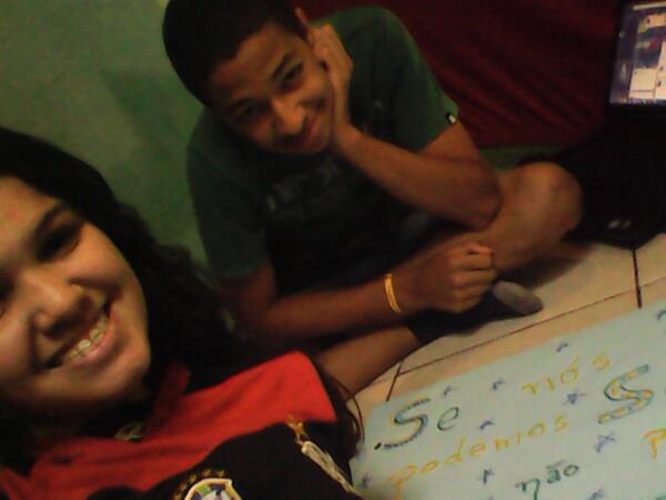 Clarabrt's tweet photo. #amigooo #protestoba #vamoqvamo @FelipeWeasley http://t.co/WsLKm1mdku